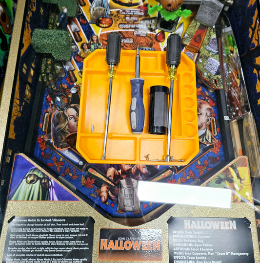 Non-marring tool caddy safe for use on pinball glass