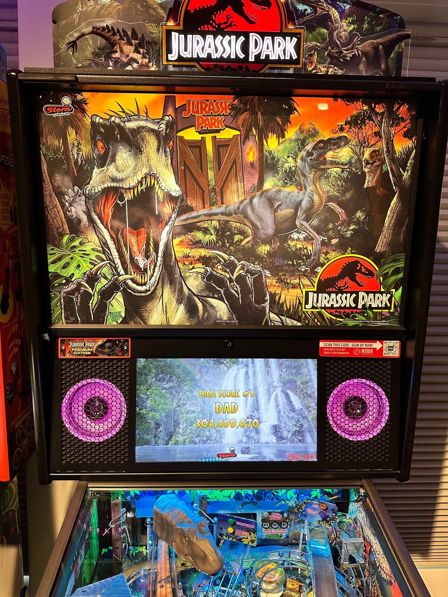 3D printed Stern Spike 2 badge frame mod – Pro and Premium cabinets