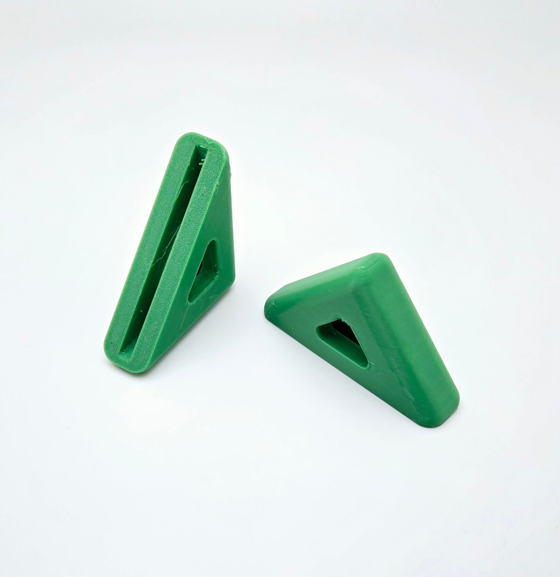 Flexible pinball glass edge guards for safe removal and service