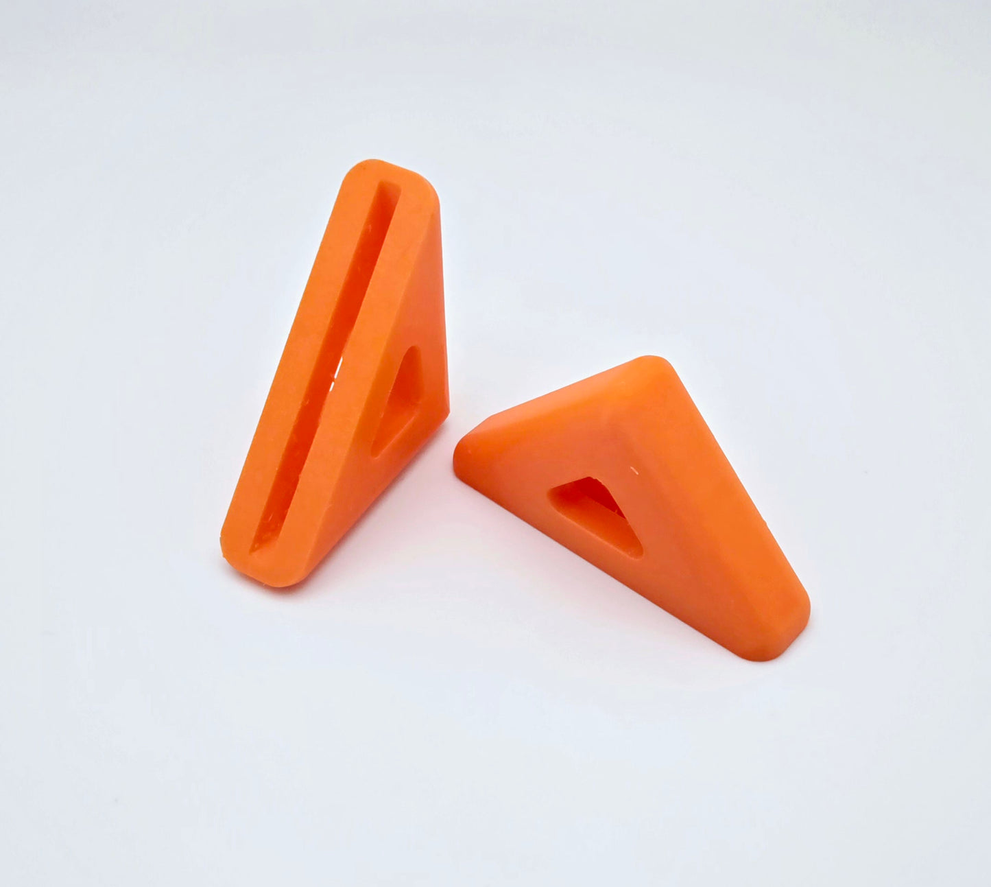 Flexible pinball glass edge guards for safe removal and service