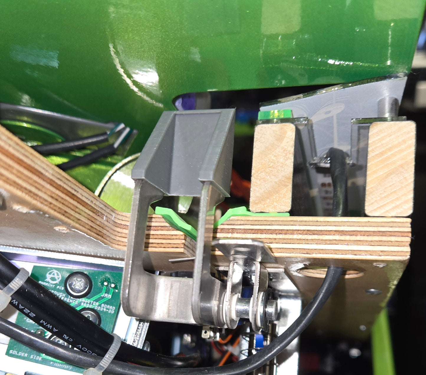 3D printed Scooby-Doo pinball fork stabilizer – fits 2023 Spooky Pinball machines