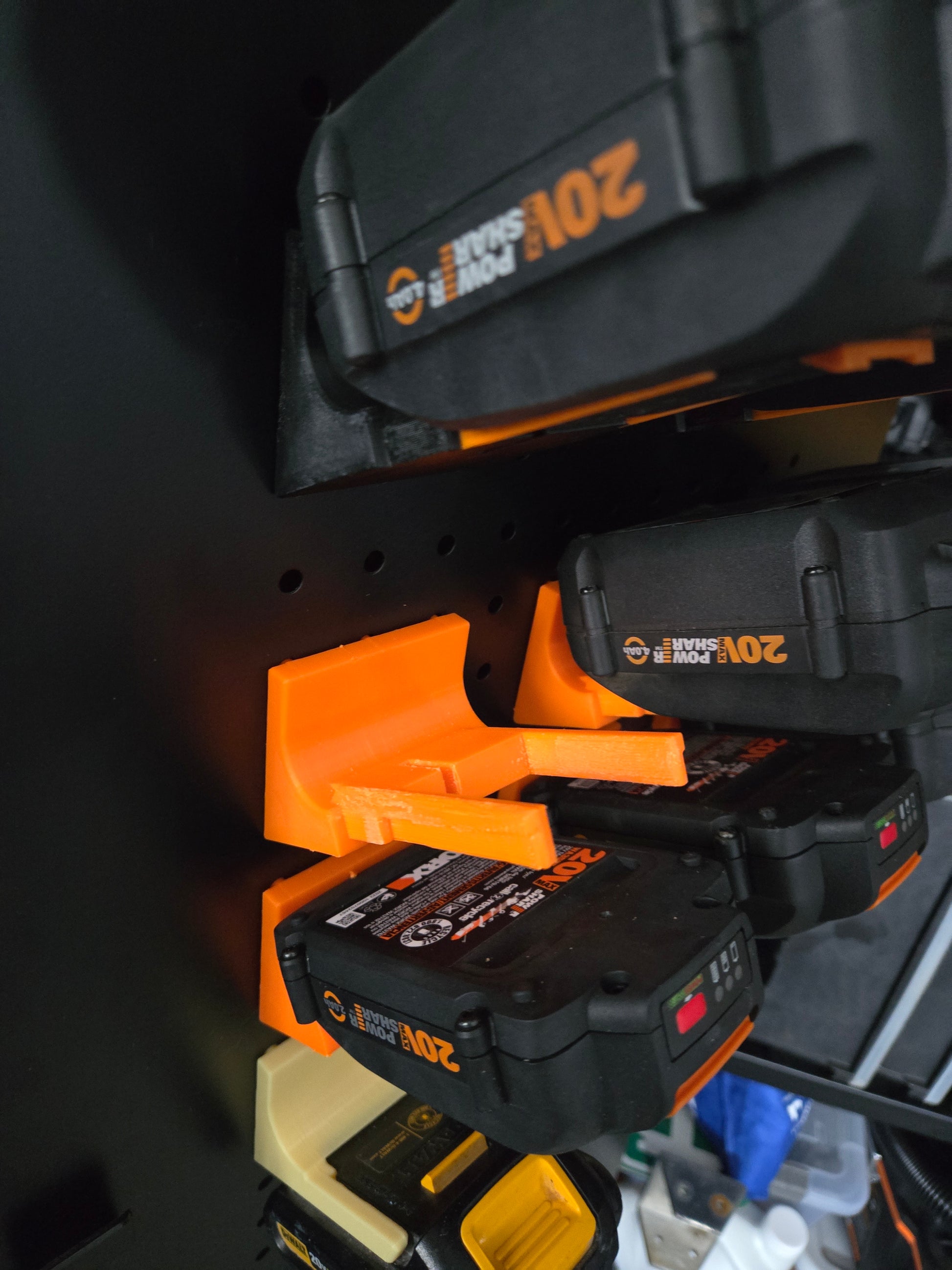 WORX power tool battery holder – 3D printed pegboard mount for shop organization